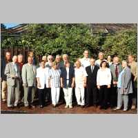 591-1066 Kreistagssitzung 27.-28. August 2005 in Syke. Gruppenbild der Teilnehmer der Kreistagssitzung.jpg